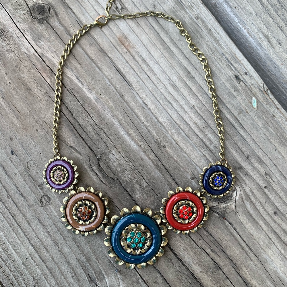Floral statement necklace- multicolor- EUC